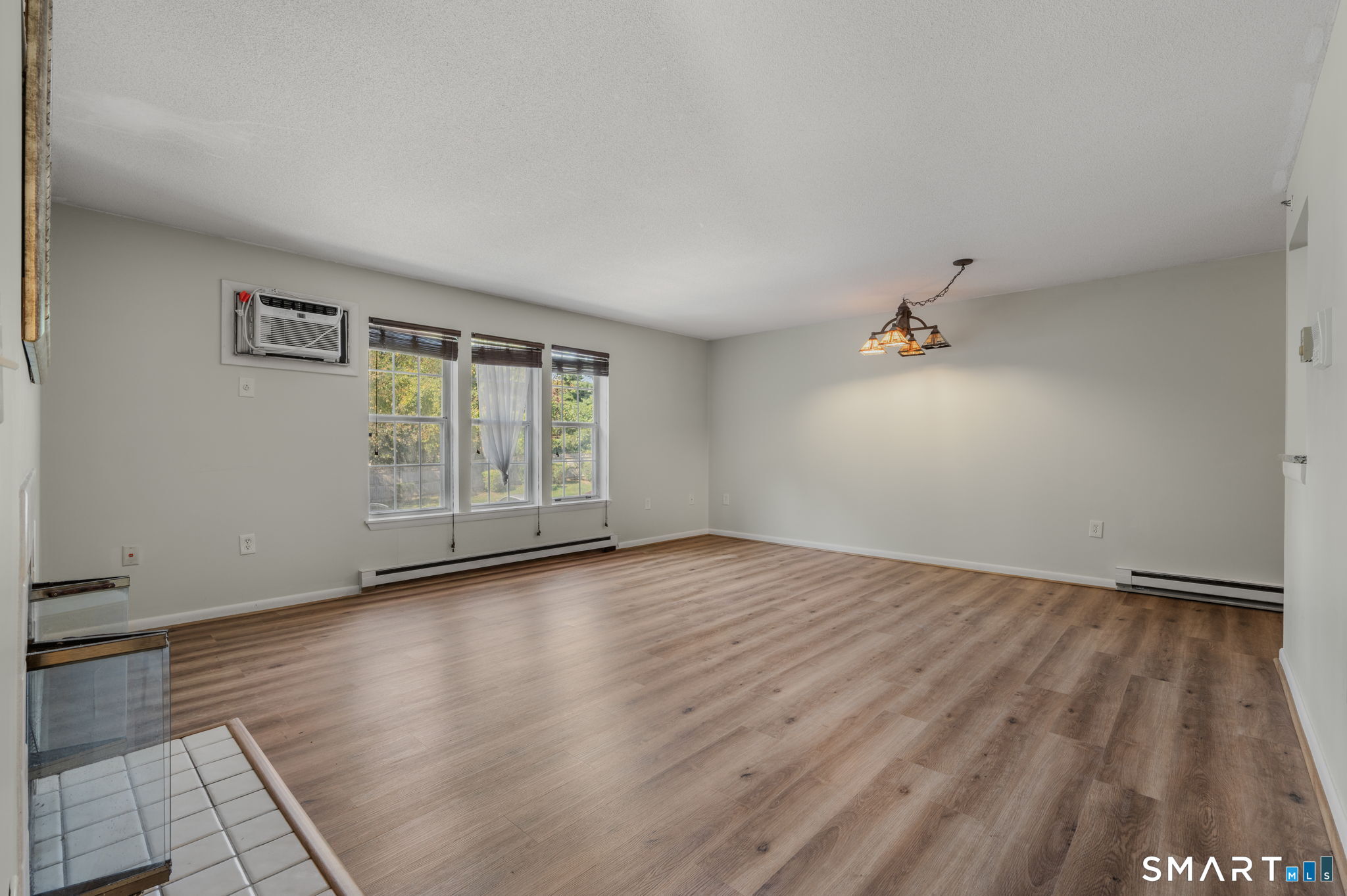82 Longview Street Waterford CT 06385