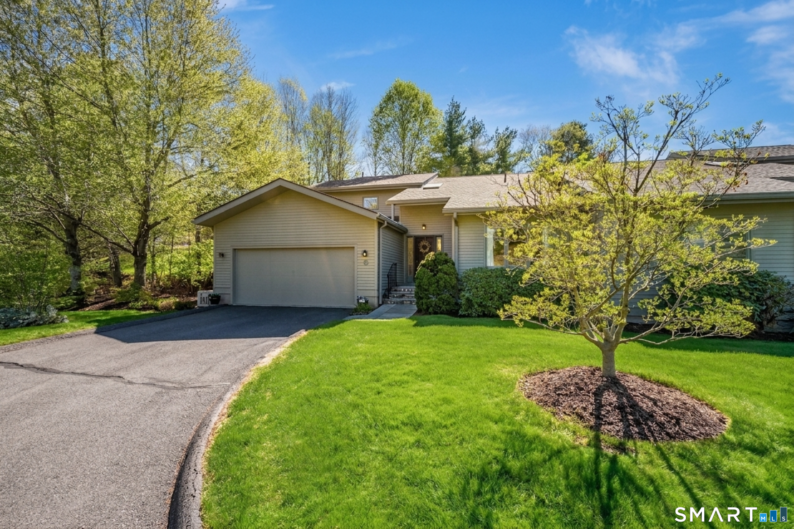 5 Boxwood Circle Avon CT 06001