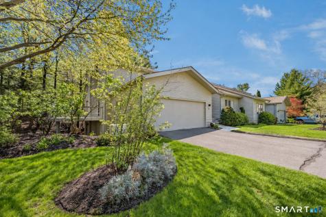 5 Boxwood Circle Avon CT 06001