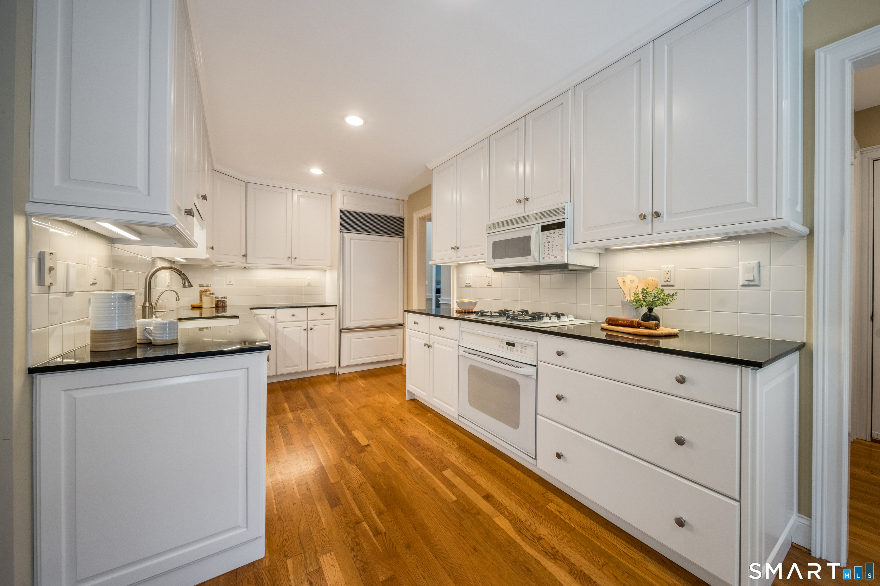 5 Boxwood Circle Avon CT 06001