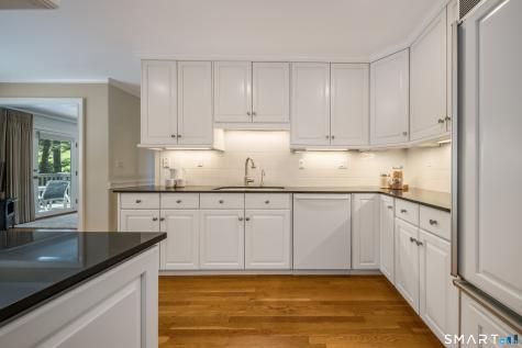 5 Boxwood Circle Avon CT 06001