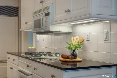 5 Boxwood Circle Avon CT 06001