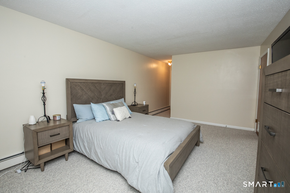 2217 Cromwell Hills Drive Cromwell CT 06416
