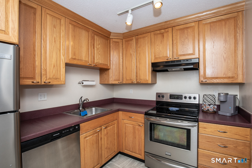 2217 Cromwell Hills Drive Cromwell CT 06416