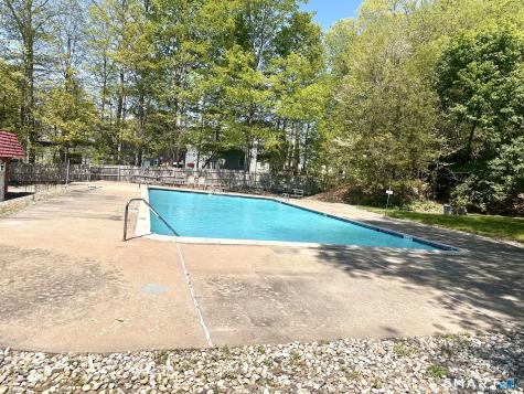 15 Woodsedge Drive Newington CT 06111
