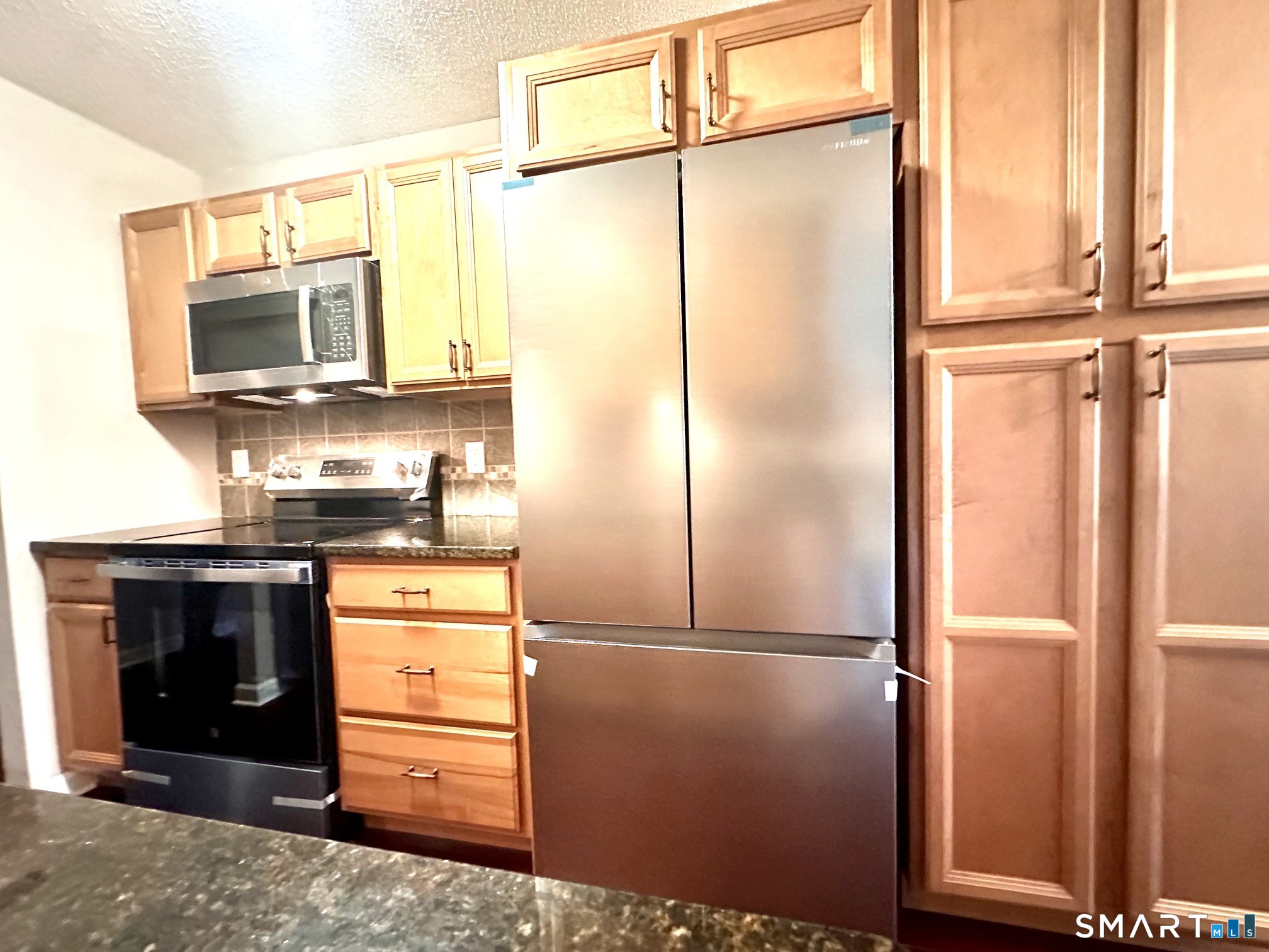 15 Woodsedge Drive Newington CT 06111