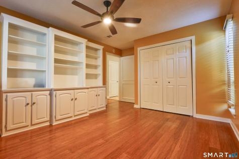 945 Heritage Village Southbury CT 06488