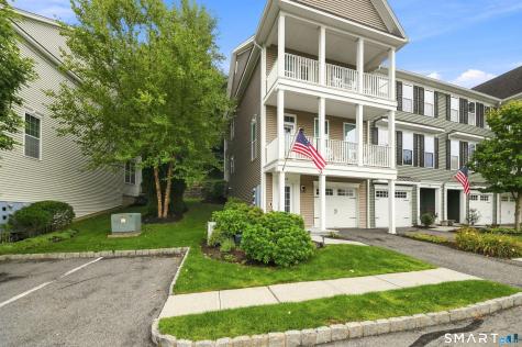 44 Warrington Round Street Danbury CT 06810