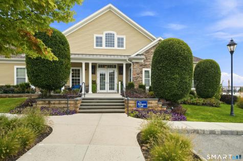 44 Warrington Round Street Danbury CT 06810