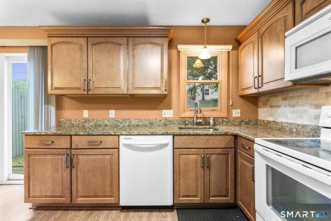8 Grove Court Branford CT 06405