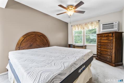 8 Grove Court Branford CT 06405