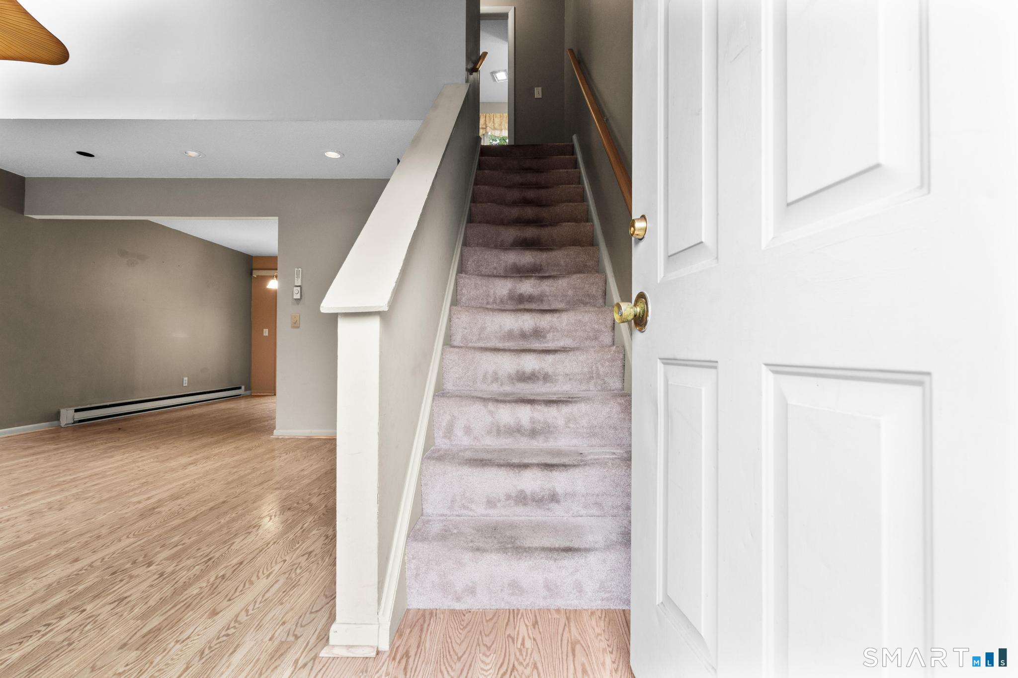 8 Grove Court Branford CT 06405