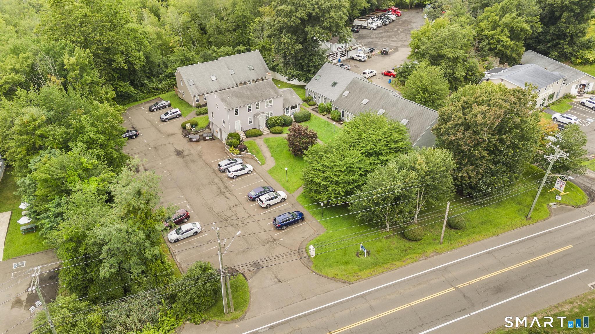 8 Grove Court Branford CT 06405