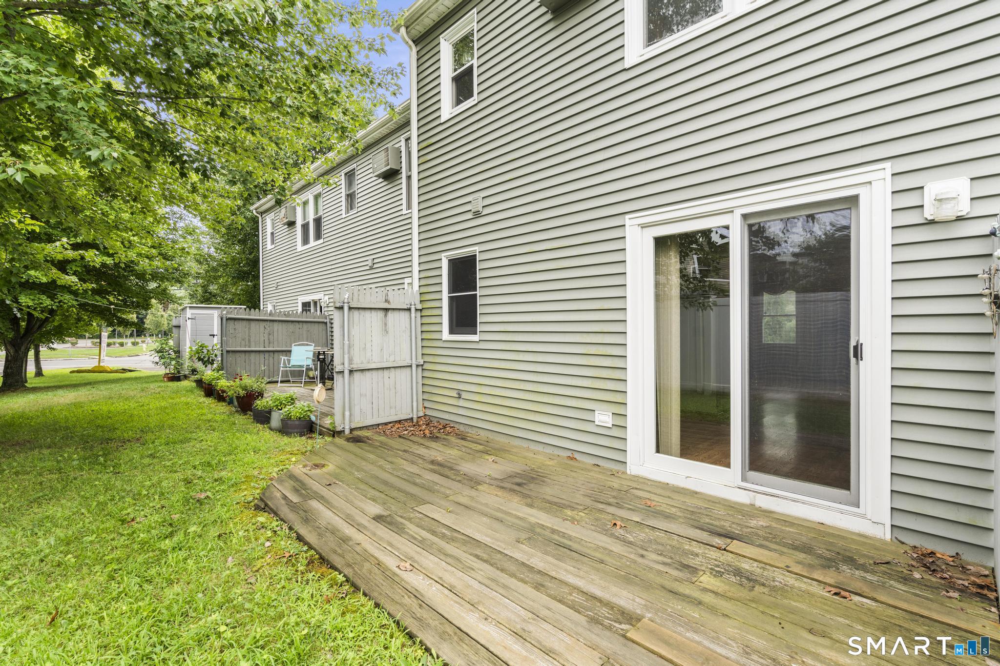 8 Grove Court Branford CT 06405