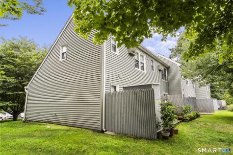 8 Grove Court Branford CT 06405
