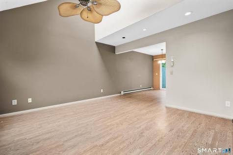 8 Grove Court Branford CT 06405