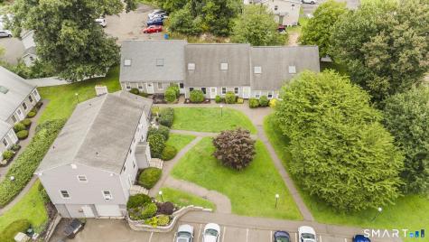 8 Grove Court Branford CT 06405