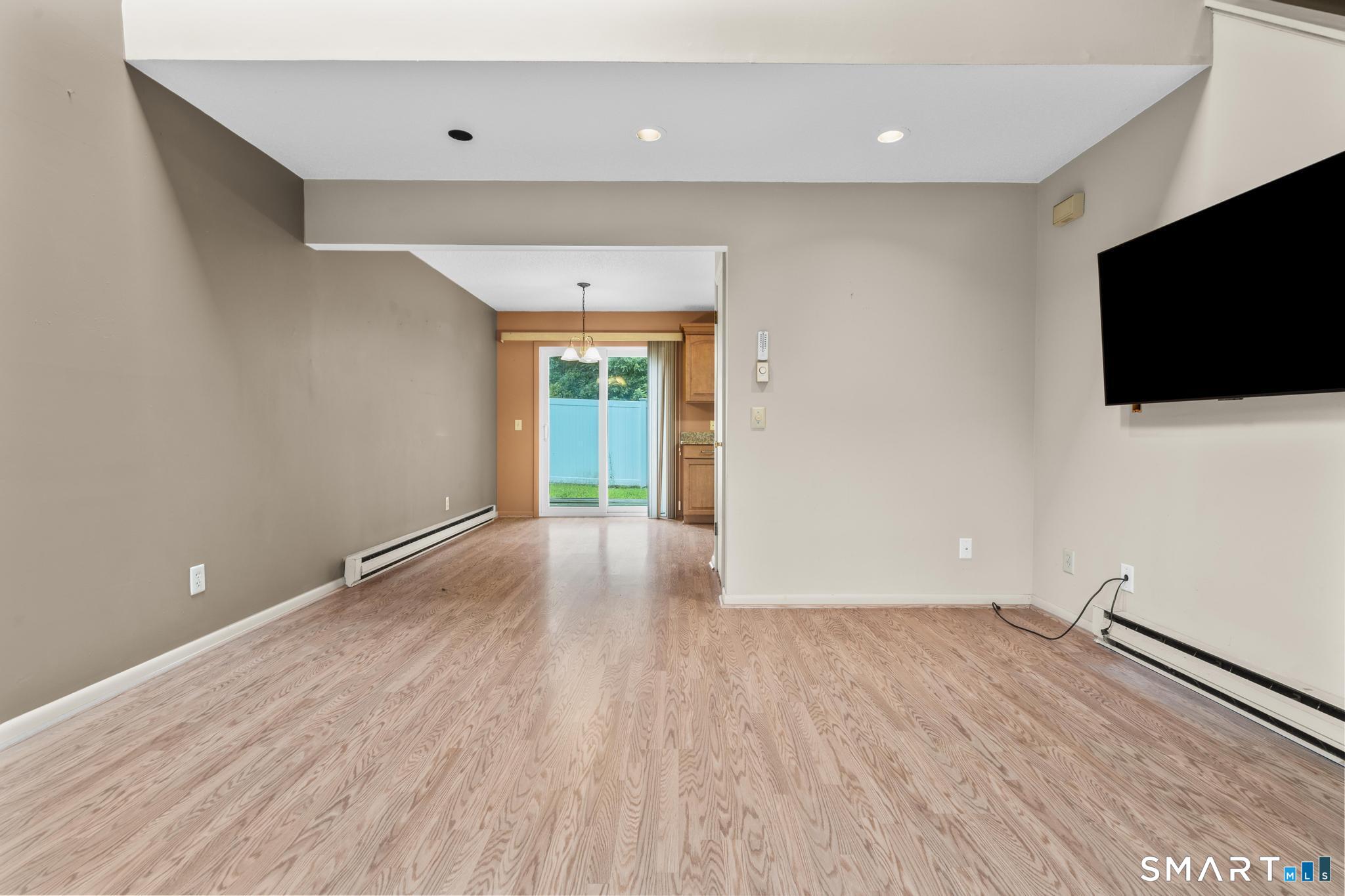 8 Grove Court Branford CT 06405