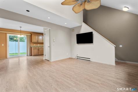 8 Grove Court Branford CT 06405