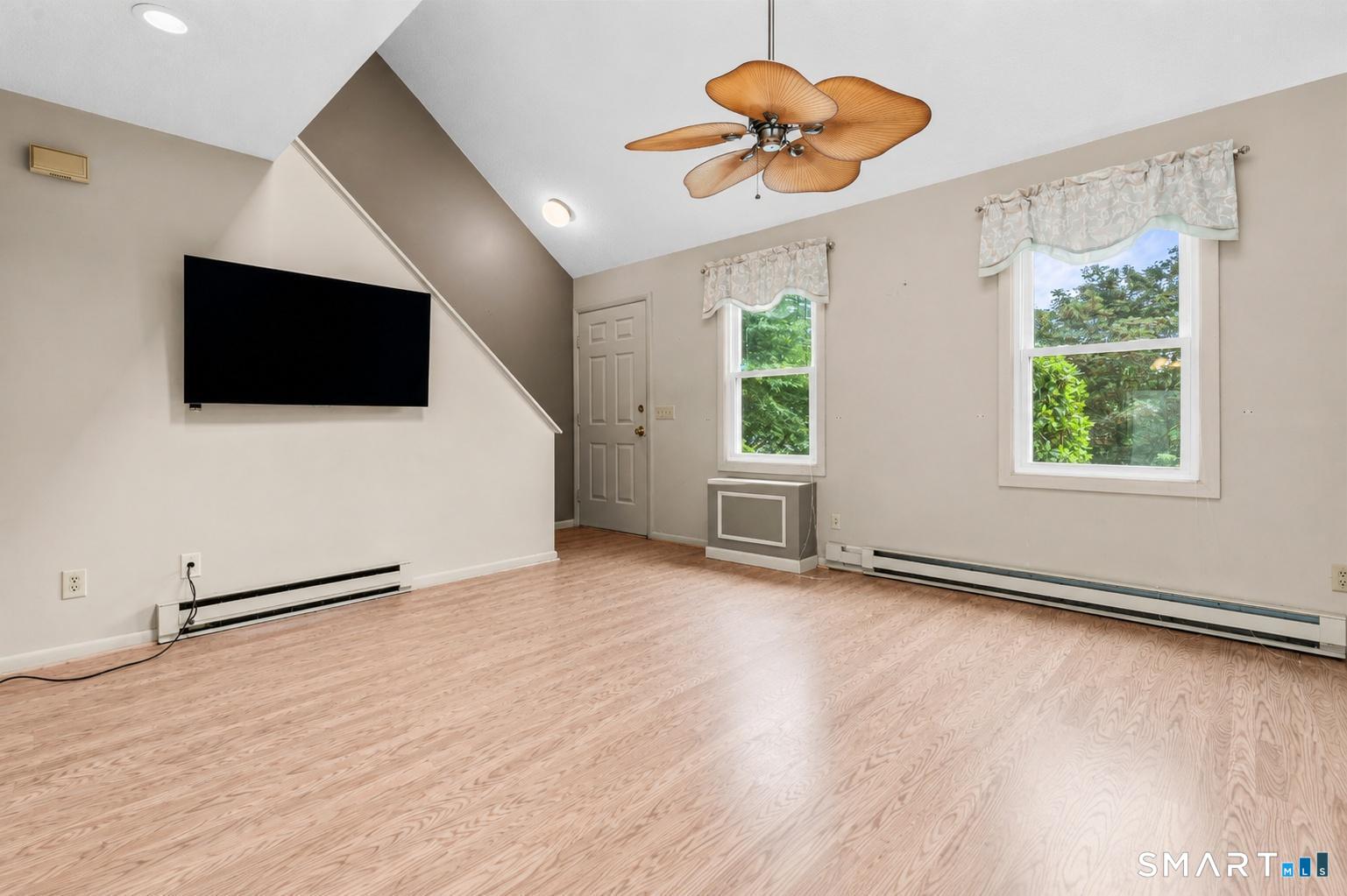 8 Grove Court Branford CT 06405