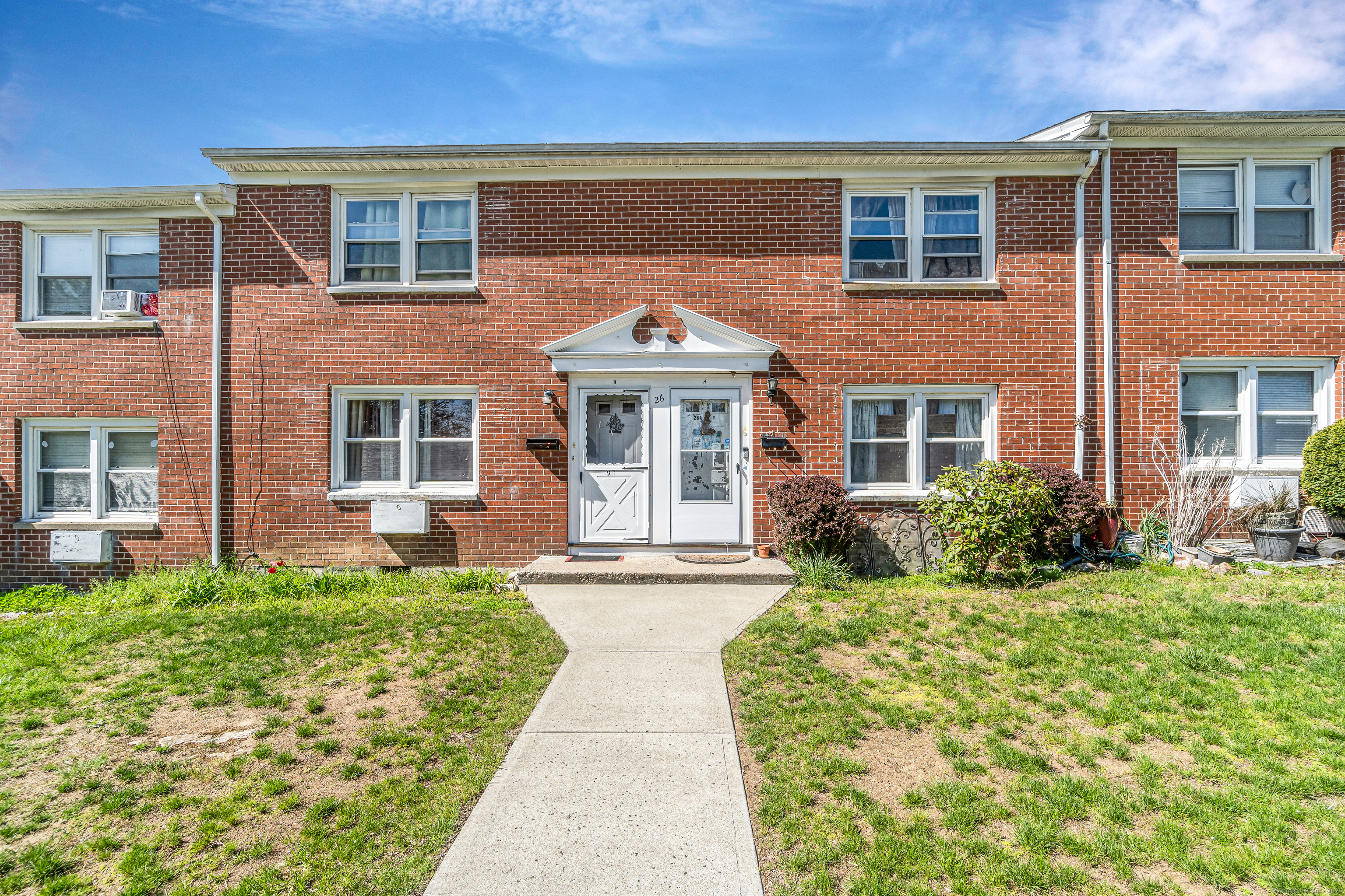 26 Karen Court Bridgeport CT 06606