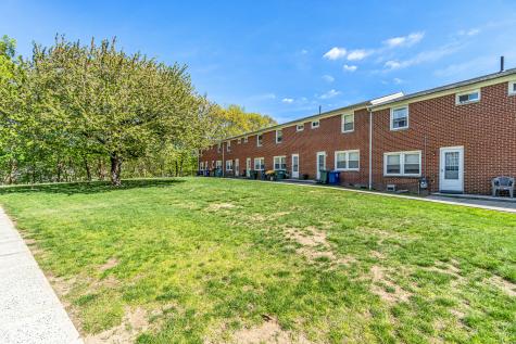 26 Karen Court Bridgeport CT 06606