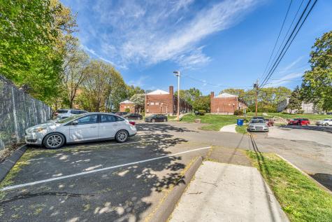 26 Karen Court Bridgeport CT 06606