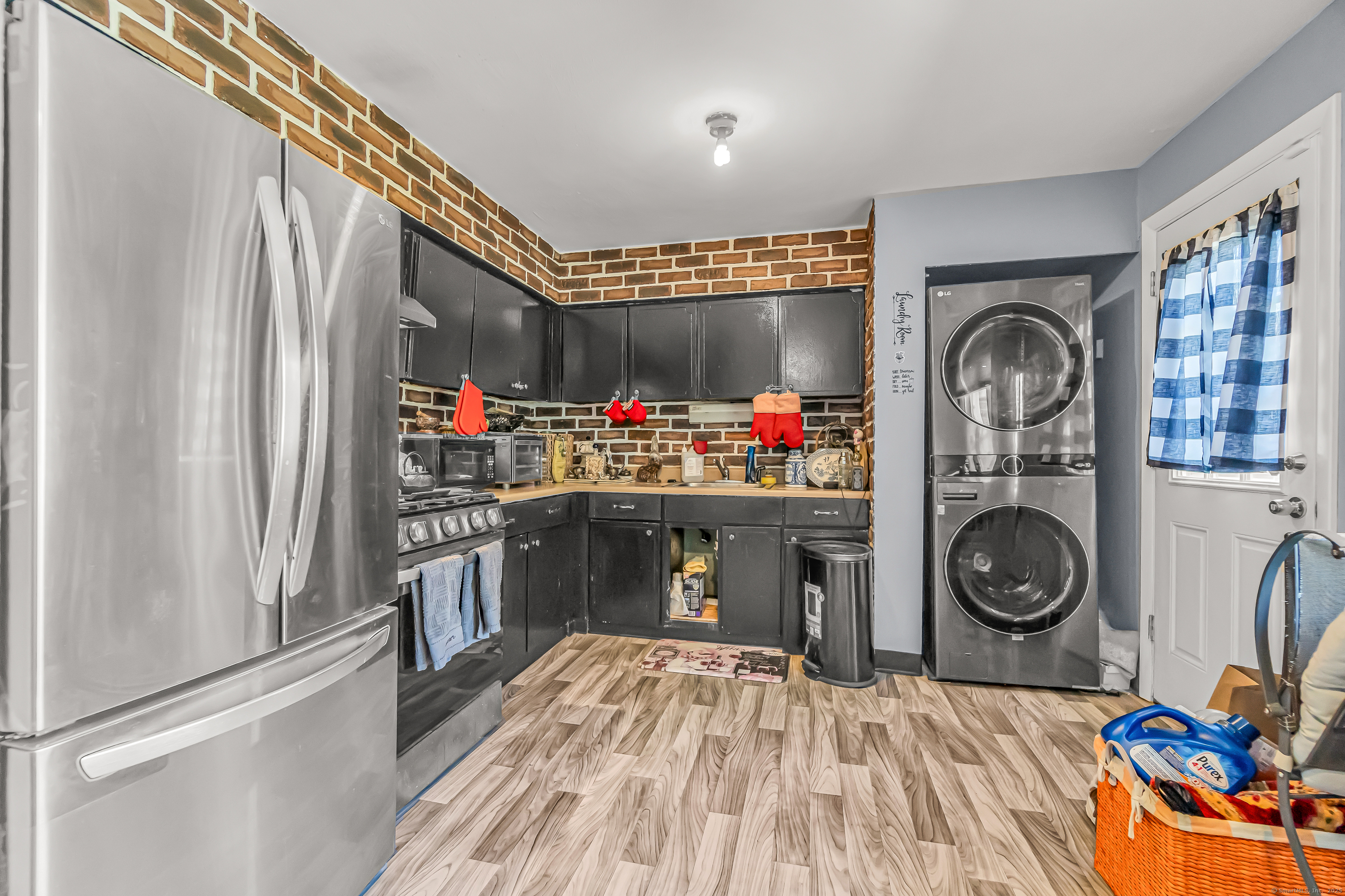 26 Karen Court Bridgeport CT 06606