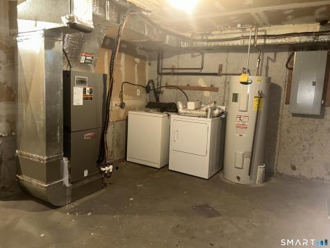 318 Dunfey Lane Windsor CT 06095