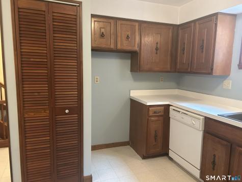 318 Dunfey Lane Windsor CT 06095