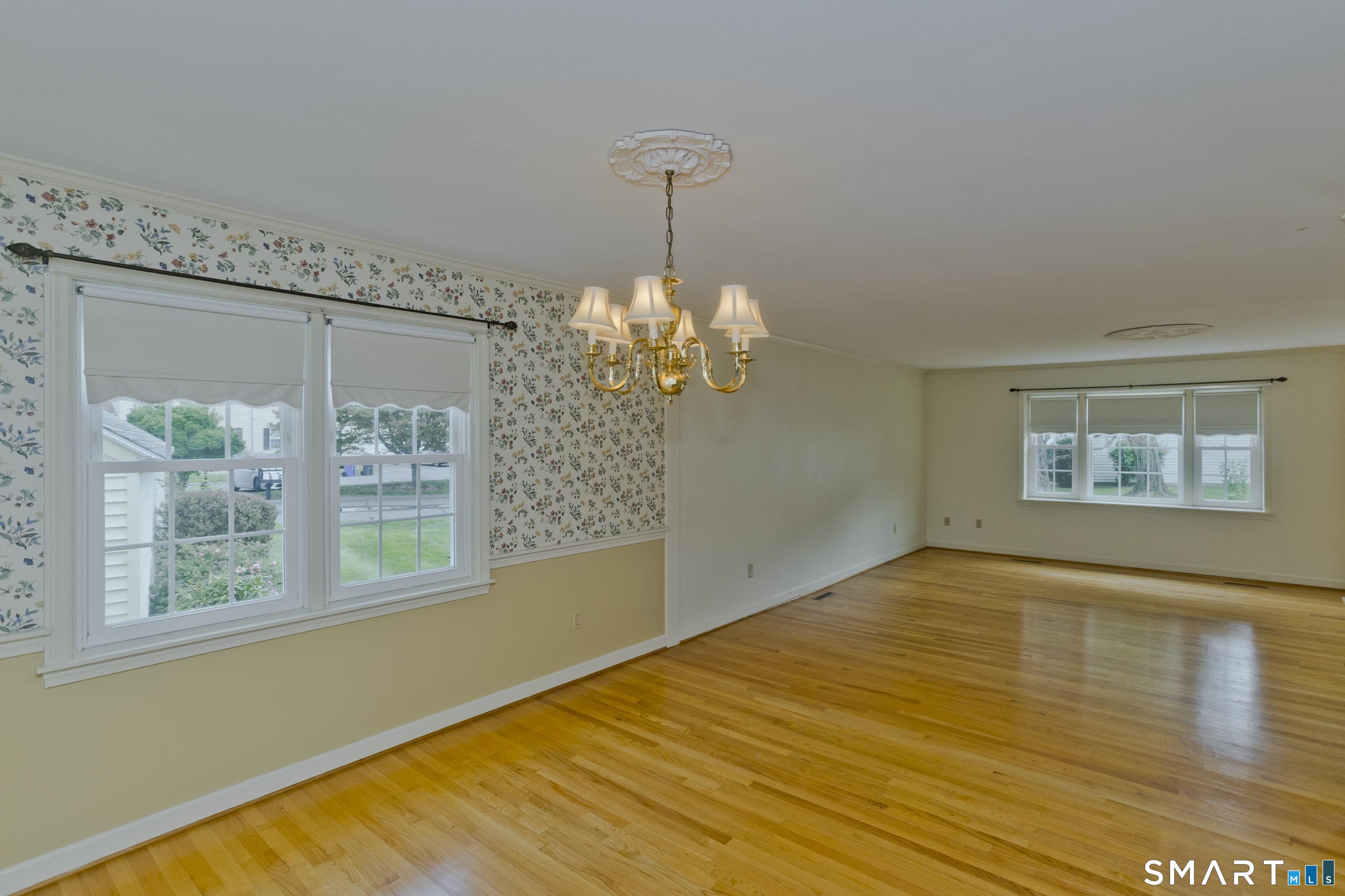 1 Strathmore Lane Suffield CT 06078
