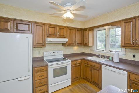 1 Strathmore Lane Suffield CT 06078