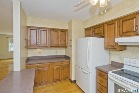 1 Strathmore Lane Suffield CT 06078