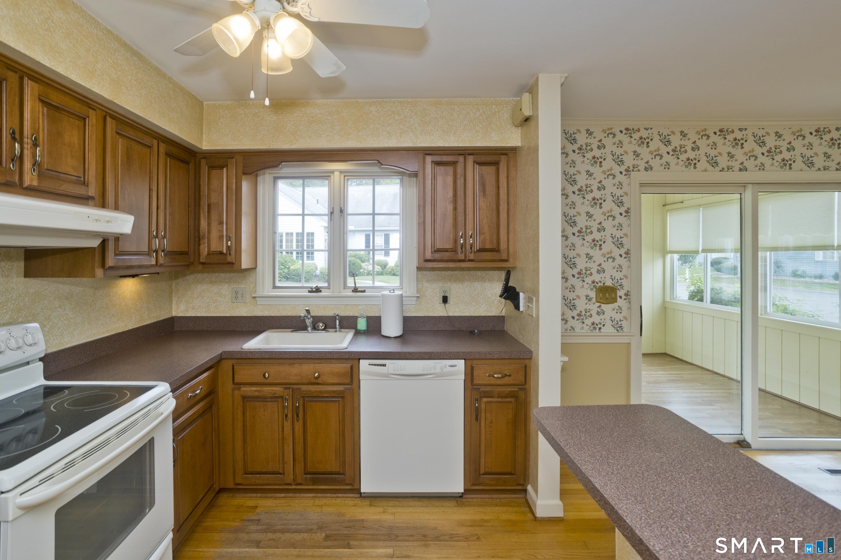 1 Strathmore Lane Suffield CT 06078