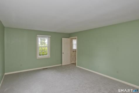 1 Strathmore Lane Suffield CT 06078