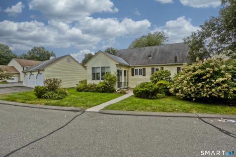 1 Strathmore Lane Suffield CT 06078