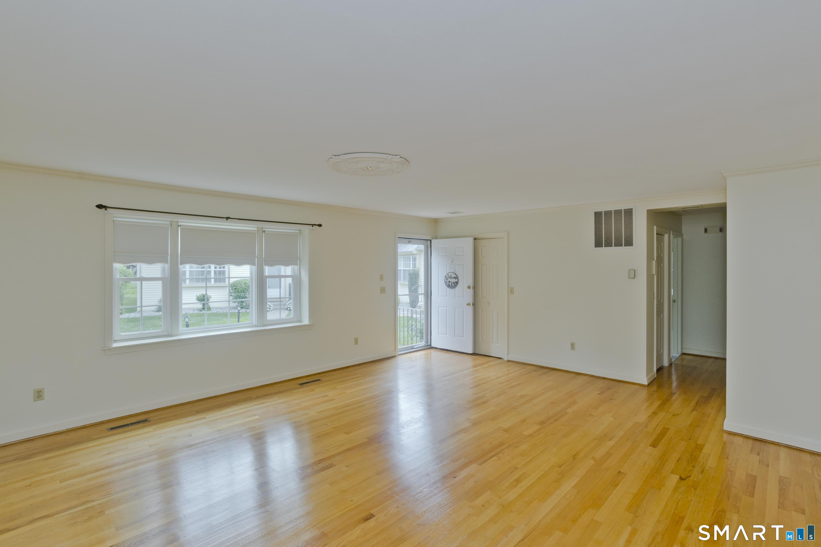 1 Strathmore Lane Suffield CT 06078