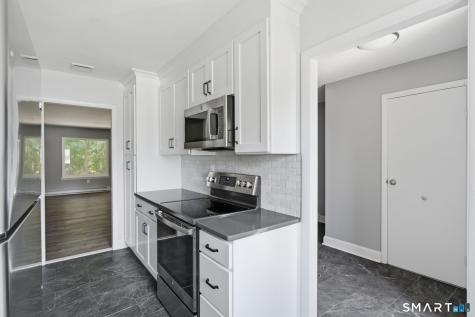 40 Chestnut Court Cromwell CT 06416