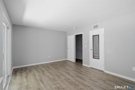 40 Chestnut Court Cromwell CT 06416