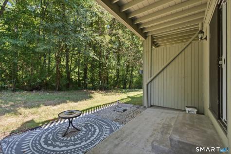 40 Chestnut Court Cromwell CT 06416