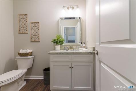 137 Mulholland Way North Haven CT 06473