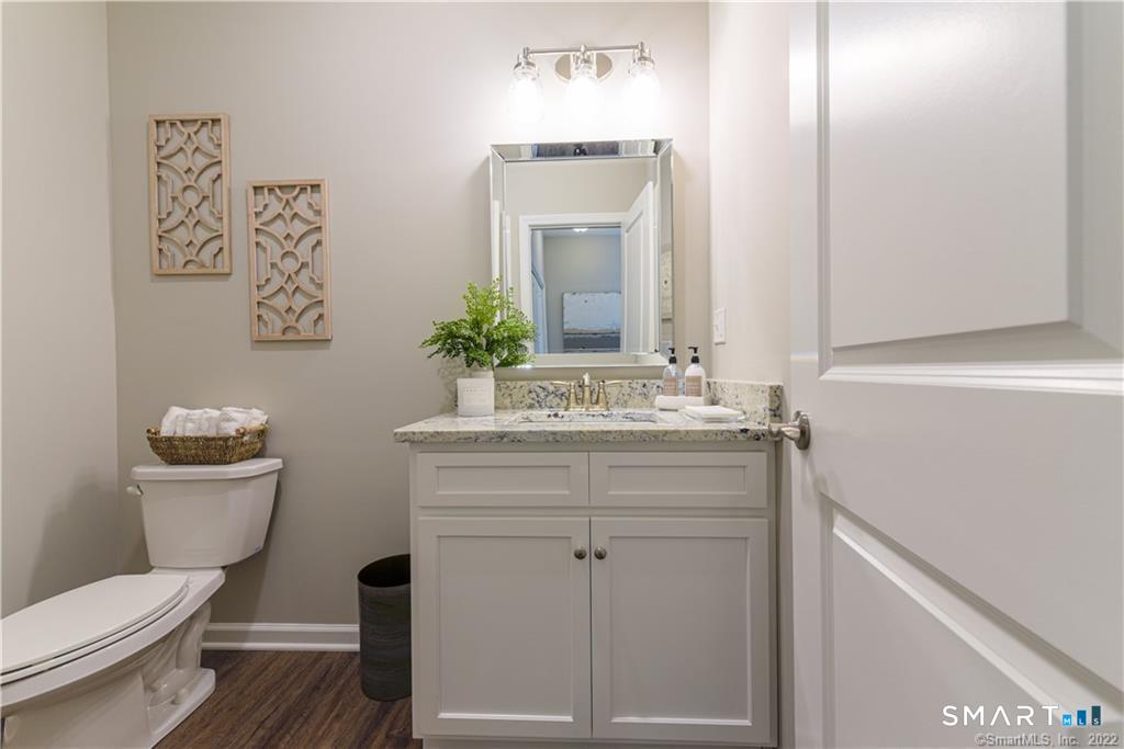 137 Mulholland Way North Haven CT 06473