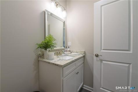 137 Mulholland Way North Haven CT 06473