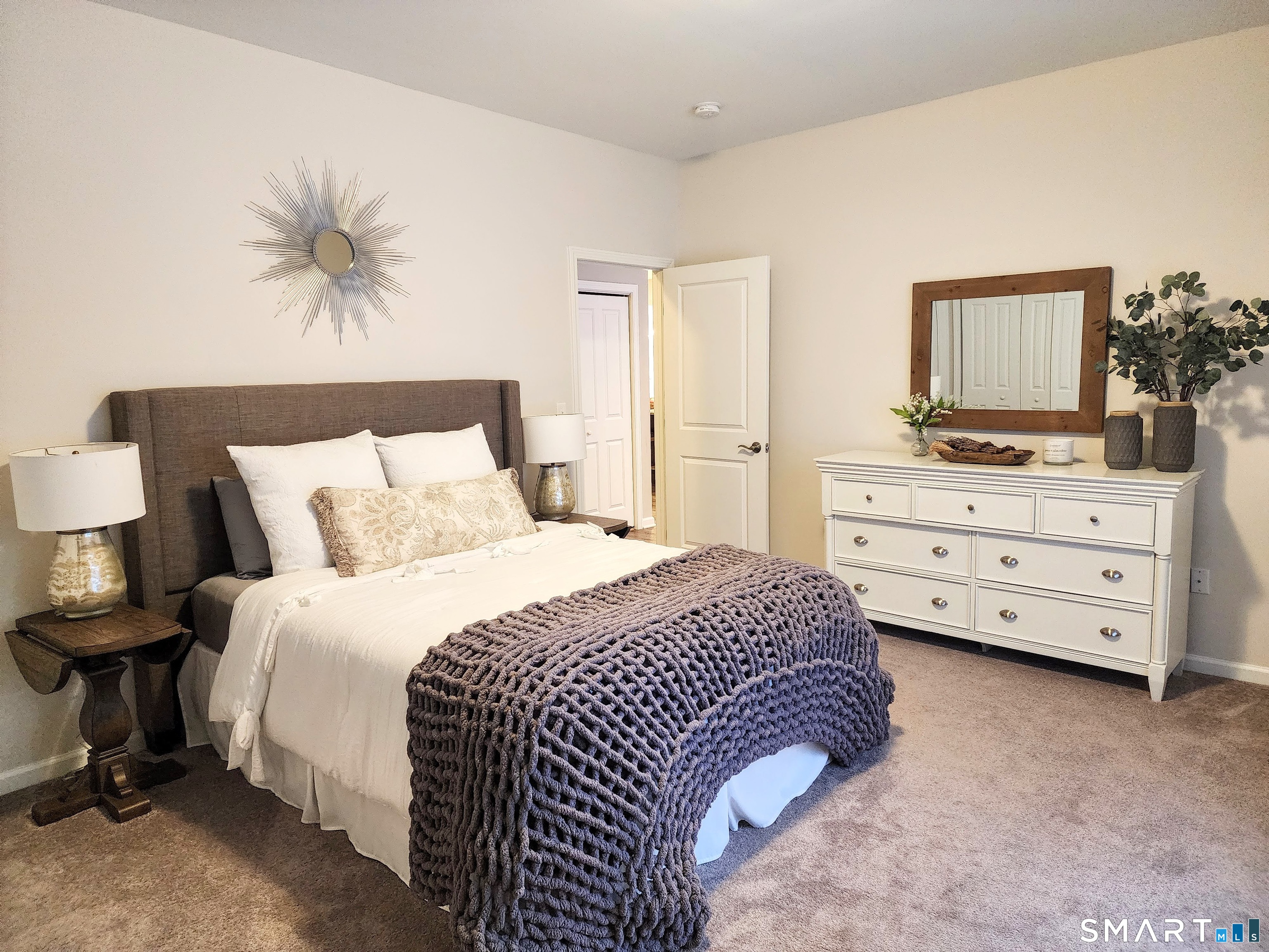 137 Mulholland Way North Haven CT 06473