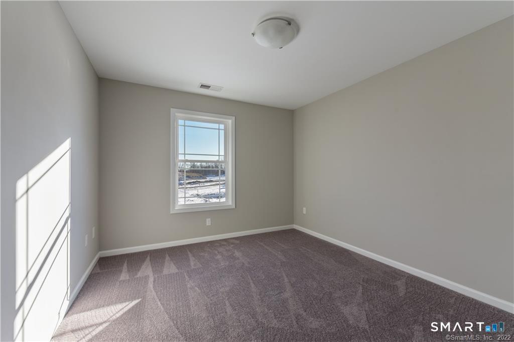 137 Mulholland Way North Haven CT 06473