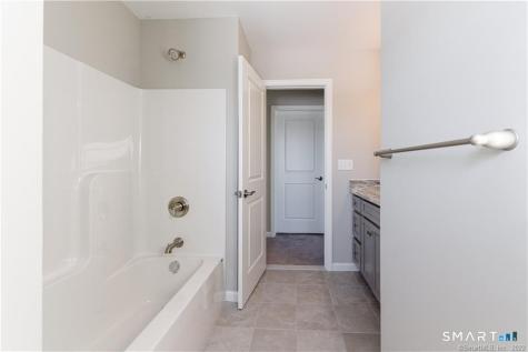 137 Mulholland Way North Haven CT 06473