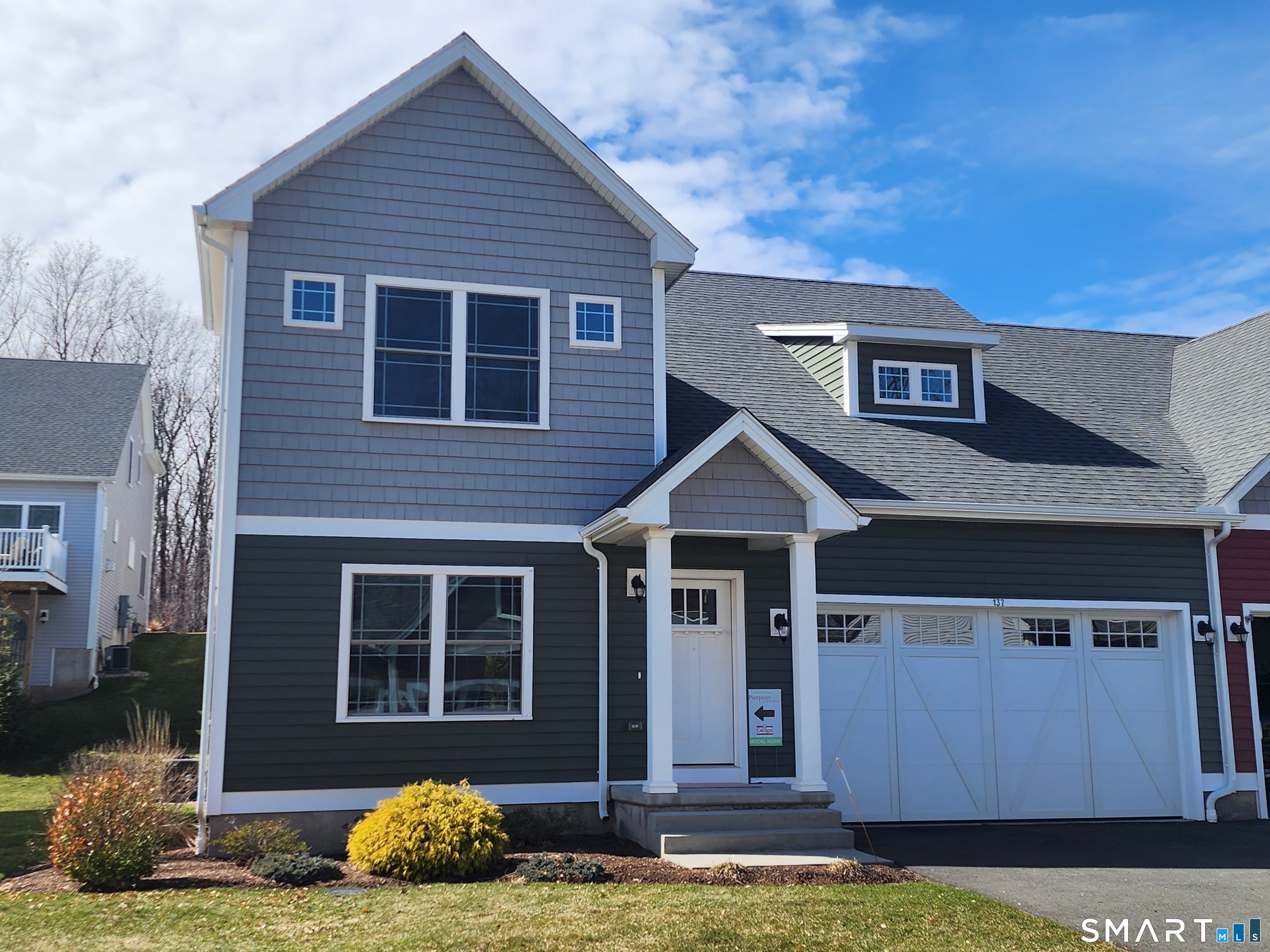 137 Mulholland Way North Haven CT 06473