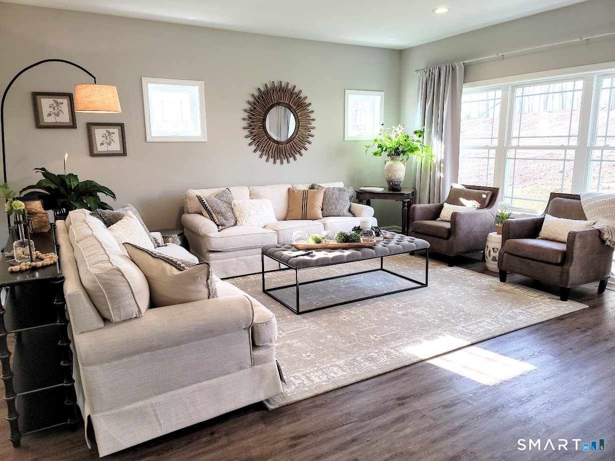 137 Mulholland Way North Haven CT 06473