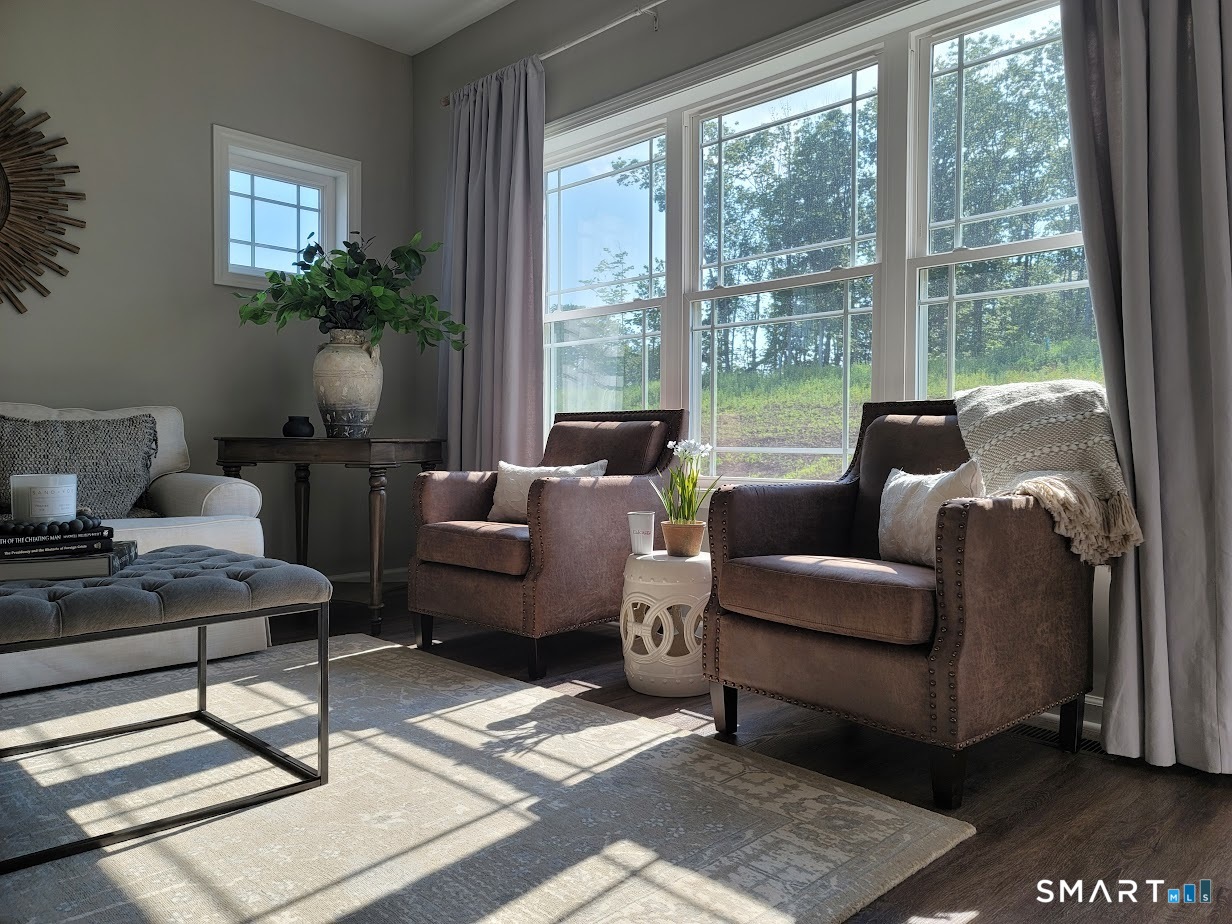 137 Mulholland Way North Haven CT 06473