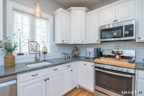 39 Greendale Drive Suffield CT 06078